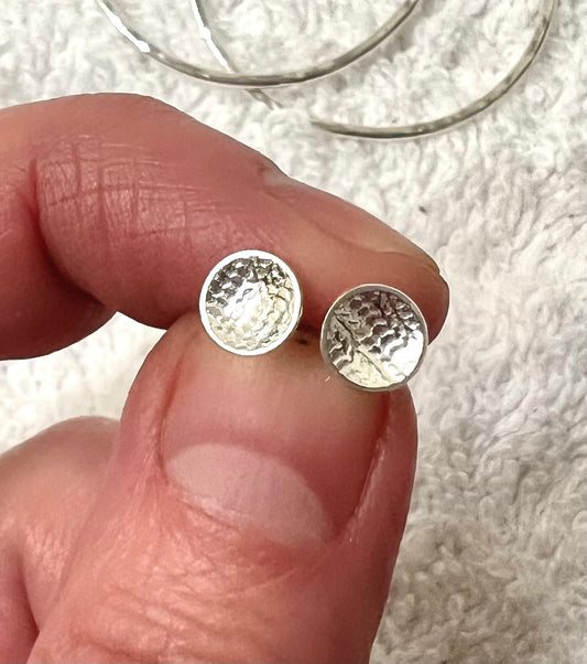 Textured studs